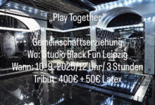 play-together-im-dominastudio-leipzig-black-fun-latex-dreams